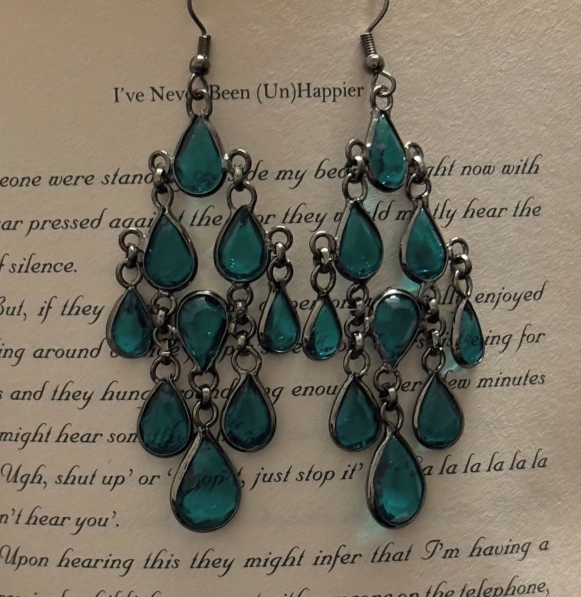 Handcrafted crystal earrings ⭐️