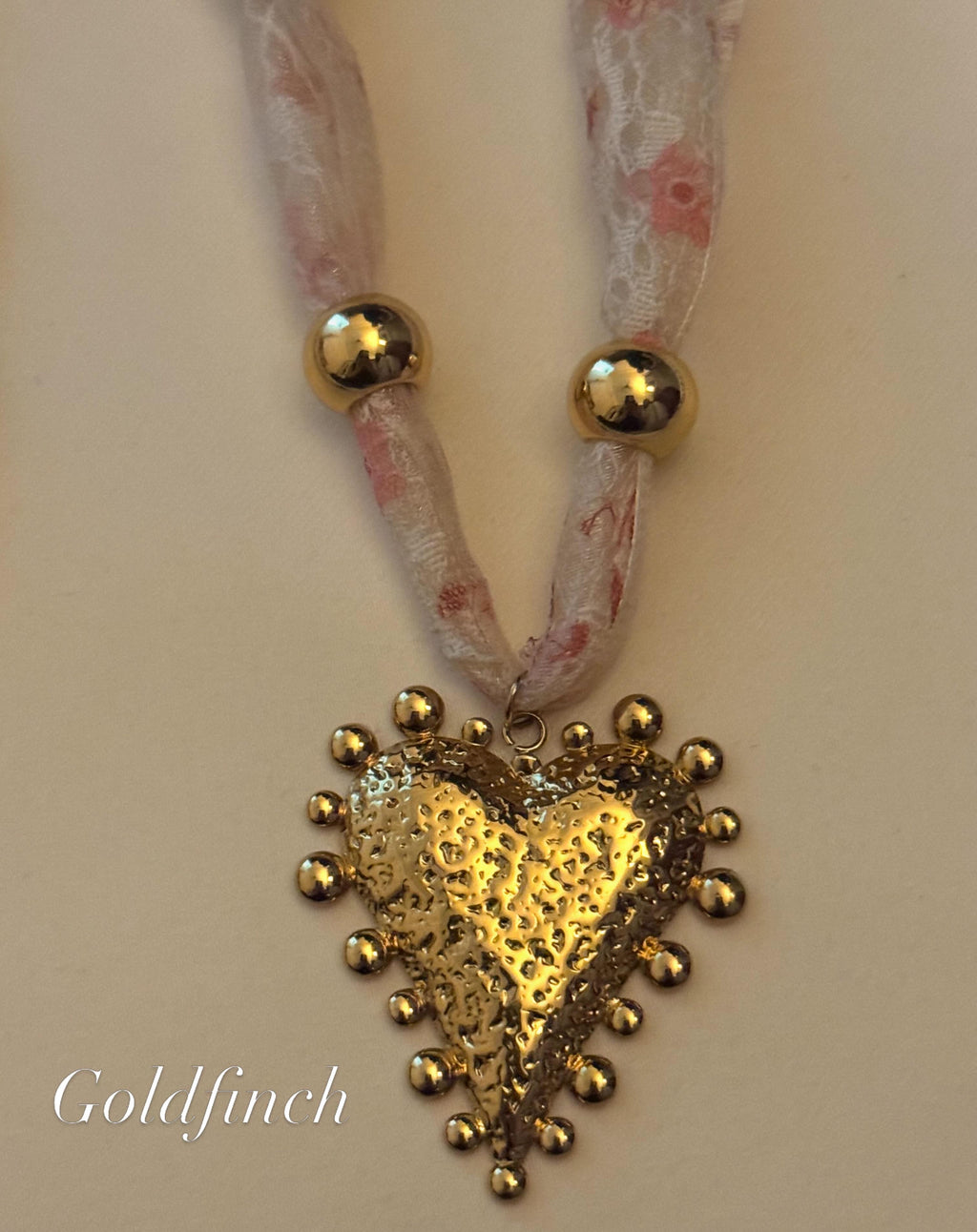 goldfinch vintage pendant