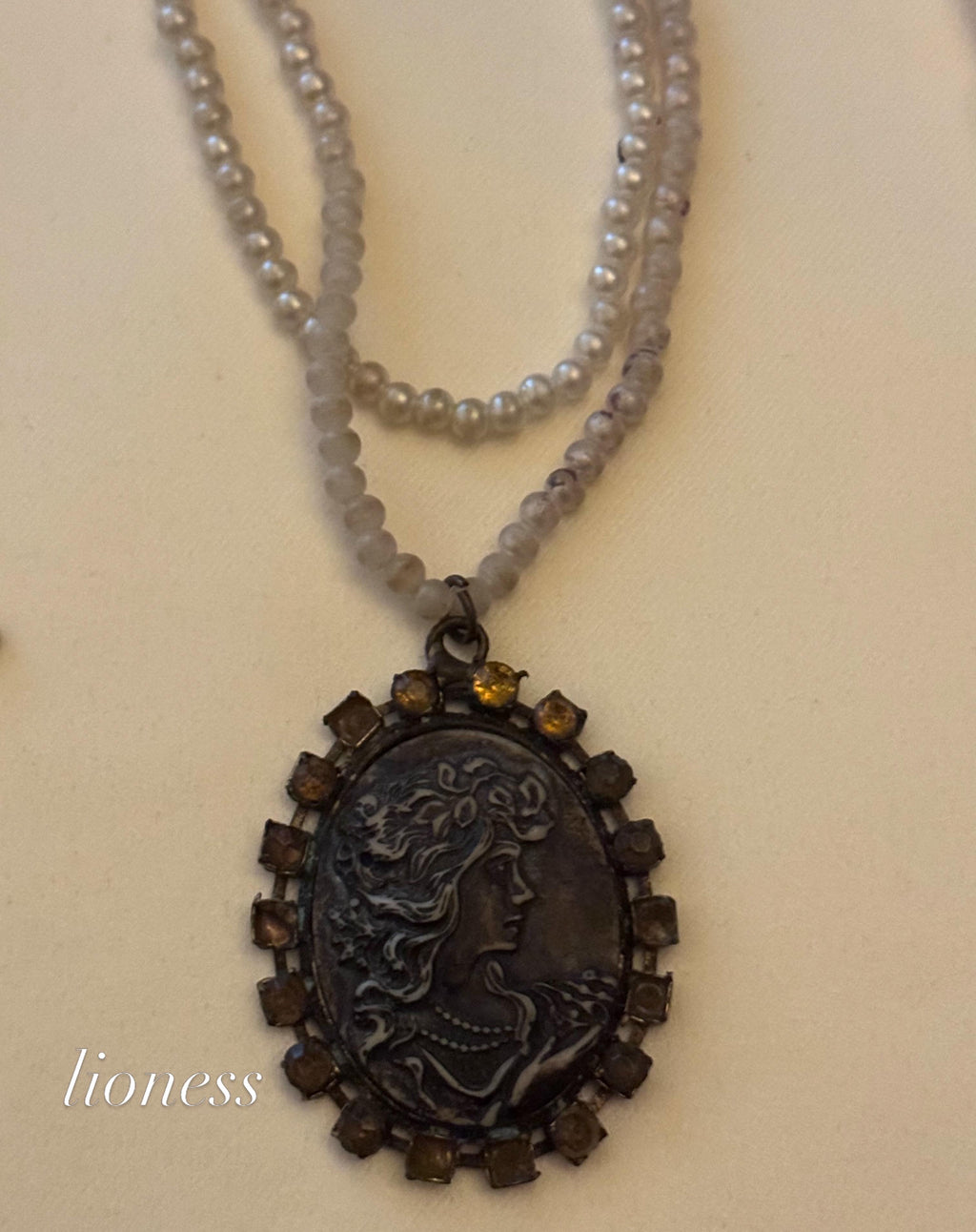 lioness vintage pendant